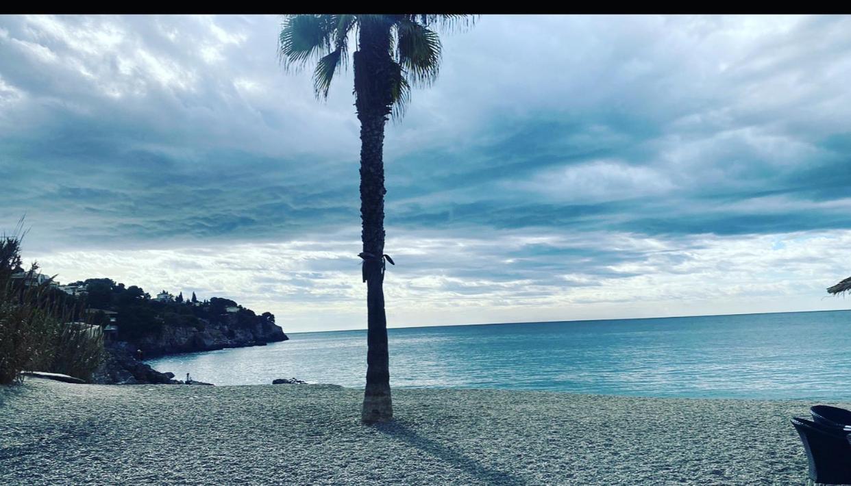 Jardines De Adnania En Marina Del Este Con Vistas Al Mar La Herradura  Bagian luar foto
